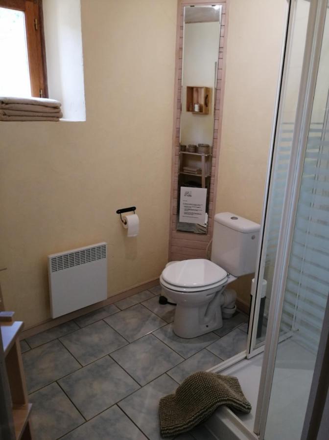 Le Mas De Carrie Bed and Breakfast Parisot  Εξωτερικό φωτογραφία