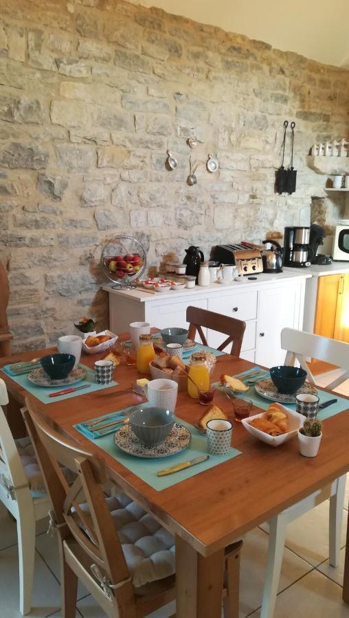 Le Mas De Carrie Bed and Breakfast Parisot  Εξωτερικό φωτογραφία